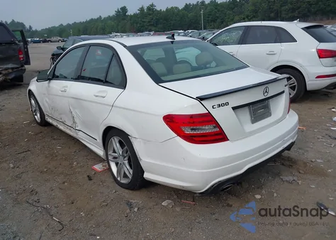 2013 Mercedes-Benz C 300 Sport 4Matic from USA, damaged, VIN WDDGF8AB1DG077572